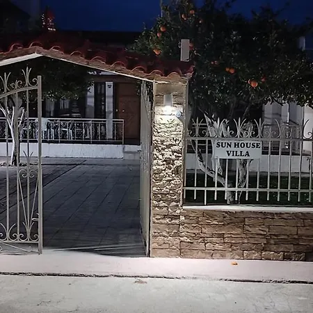 Sunhouse Εξοχικό σπίτι *